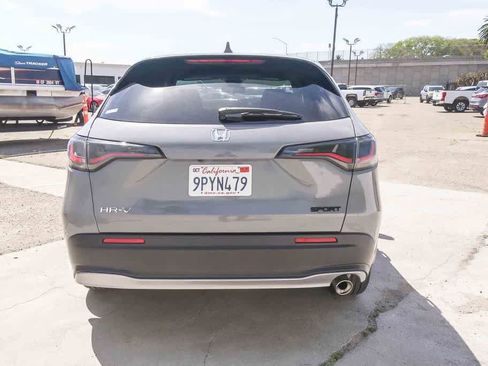 Used 2025 Honda HR-V Sport image 8