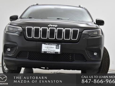 Used 2019 Jeep Cherokee Latitude Plus w/ Cold Weather Group image 5