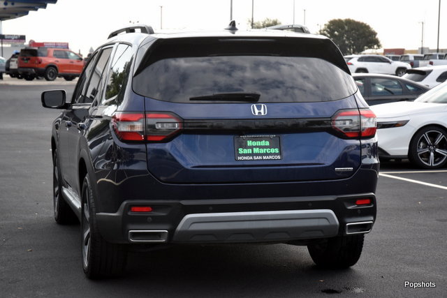 Used 2024 Honda Pilot Touring image 5