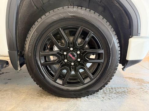 Used 2021 GMC Sierra 1500 Elevation image 12