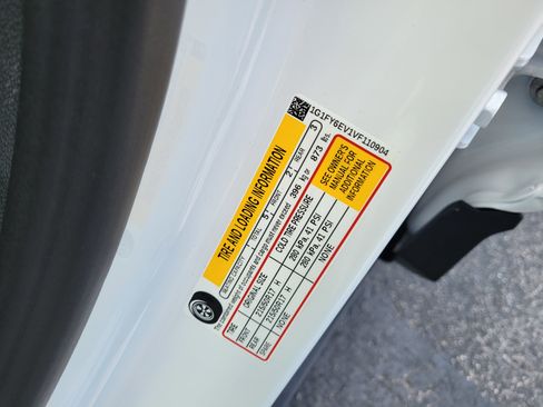 New 2027 Chevrolet Bolt LT FWD image 41