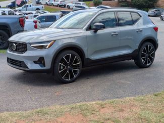 New 2026 Volvo XC40 B5 Ultra AWD/4WD video 2