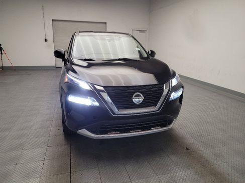 Used 2023 Nissan Rogue SV FWD image 14