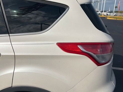 Used 2016 Ford Escape SE w/ SE Leather Comfort Package image 7