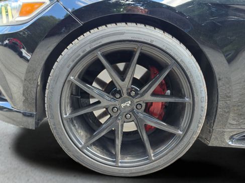 Used 2015 Ford Mustang GT Premium w/ Equipment Group 401A RWD image 22