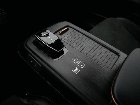 Certified 2023 Nissan Ariya AWD image 20