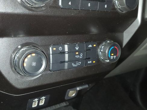 Used 2020 Ford F150 XLT w/ XTR Package AWD/4WD image 23