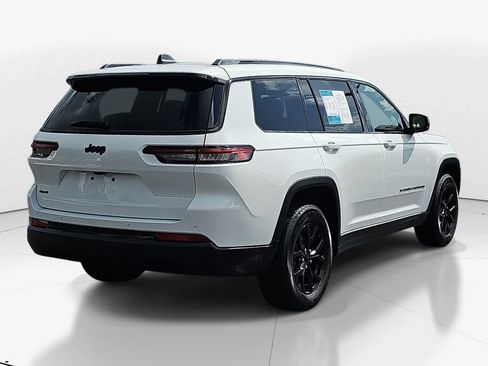 Used 2024 Jeep Grand Cherokee L Laredo AWD/4WD image 6