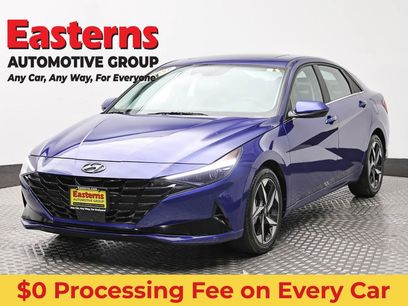 Used 2023 Hyundai Elantra Limited w/ Preferred Accessory Package