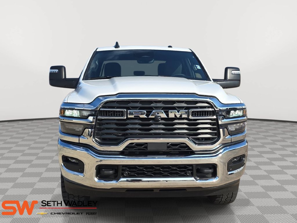 Used 2025 RAM 2500 Big Horn AWD/4WD image 2