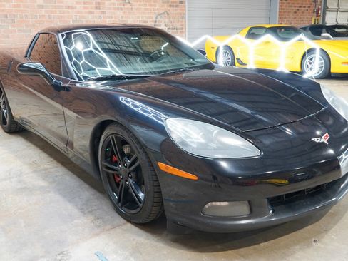 Used 2007 Chevrolet Corvette Coupe w/ Preferred Equipment Group RWD image 23