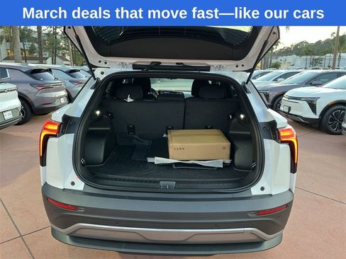 New 2026 Chevrolet Blazer EV LT image 24