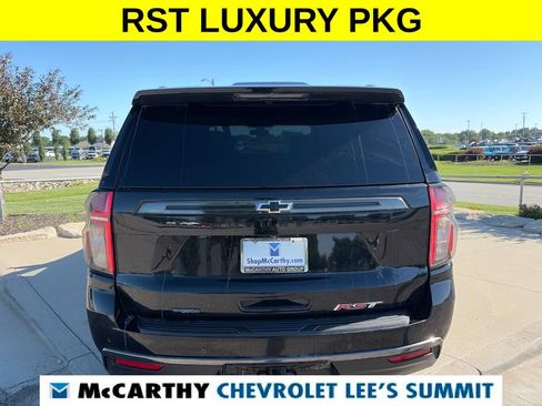 Used 2022 Chevrolet Suburban RST w/ Luxury Package AWD/4WD image 13