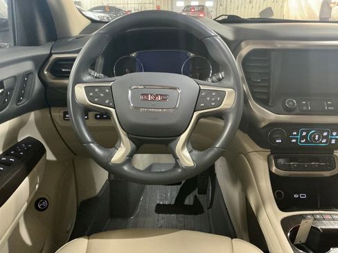 Certified 2022 GMC Acadia Denali w/ Denali Technology Package image 16