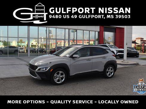 Used 2023 Hyundai Kona SEL w/ Winter Weather Package FWD image 1