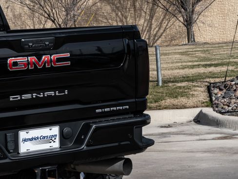 Used 2024 GMC Sierra 2500 Denali w/ Denali Reserve Package image 8