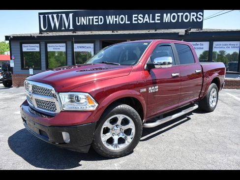 Used 2018 RAM 1500 Laramie w/ Convenience Group AWD/4WD image 1