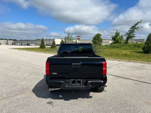 Used 2026 Toyota Tacoma TRD Sport AWD/4WD image 6