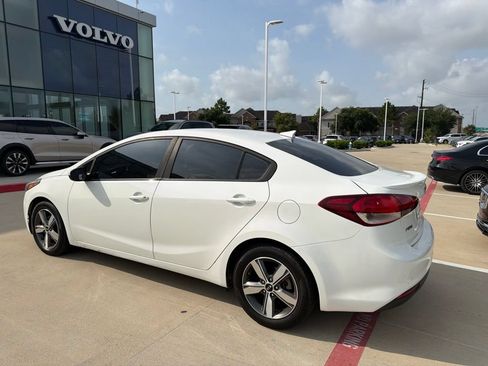 Used 2018 Kia Forte S FWD image 3
