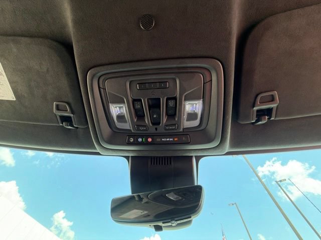 Used 2023 GMC Sierra 1500 Denali Ultimate AWD/4WD image 40