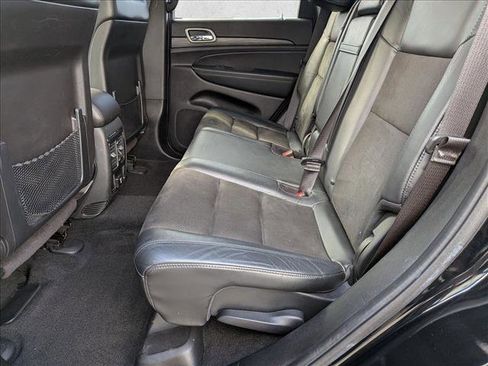 Used 2021 Jeep Grand Cherokee Laredo X AWD/4WD image 21