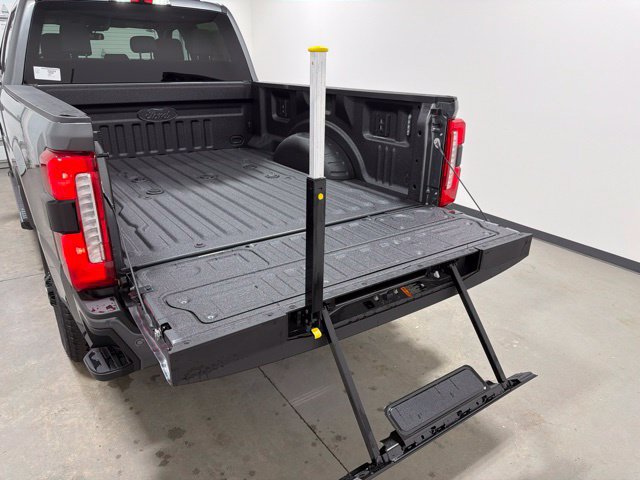 New 2026 Ford F350 XLT w/ XLT Premium Package AWD/4WD image 37