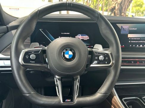 Used 2025 BMW 740i xDrive AWD/4WD image 21
