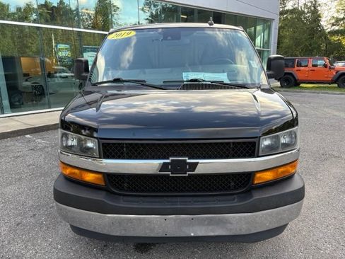 Used 2019 Chevrolet Express 2500 w/ Driver Convenience Package RWD image 8