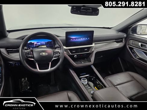 Used 2025 Ford Explorer Platinum w/ LUX Leather Package AWD/4WD image 19