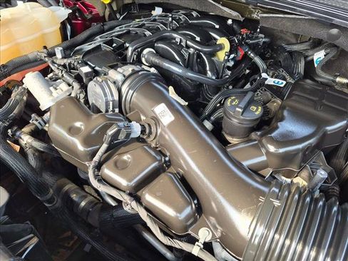 Used 2022 Jeep Grand Cherokee Altitude AWD/4WD image 25
