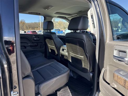 Used 2015 GMC Sierra 2500 Denali w/ Duramax Plus Package image 31