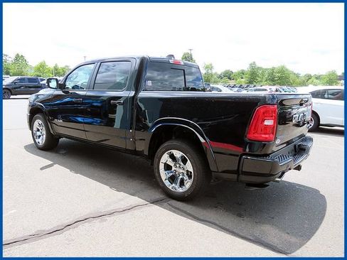 Used 2025 RAM 1500 Big Horn AWD/4WD image 5