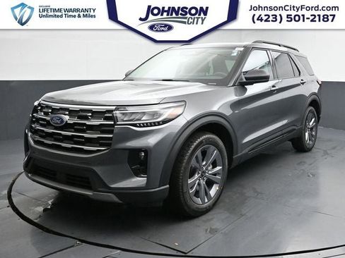 New 2026 Ford Explorer Active w/ Active Comfort Package image 5