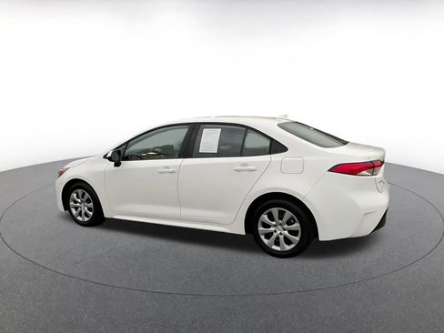 Used 2025 Toyota Corolla LE image 10