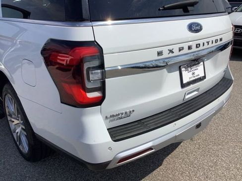 Used 2024 Ford Expedition Max Limited AWD/4WD image 24