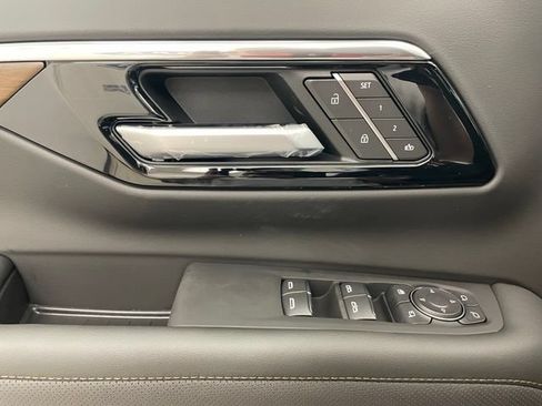 New 2026 Chevrolet Tahoe High Country w/ Sun And Tow Package AWD/4WD image 10