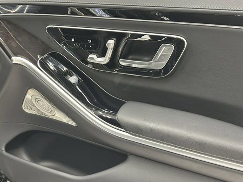 Certified 2022 Mercedes-Benz S 500 4MATIC image 17