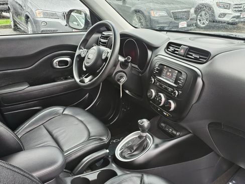 Used 2016 Kia Soul w/ Option Group 020 image 10