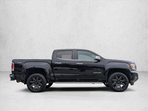 Used 2018 GMC Canyon SLT w/ Driver Alert Package image 4