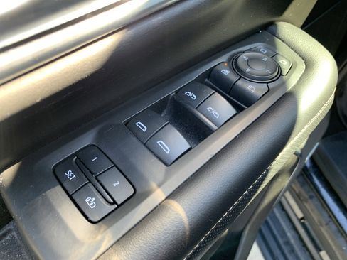 Used 2021 GMC Yukon AT4 w/ AT4 Premium Plus Package image 15