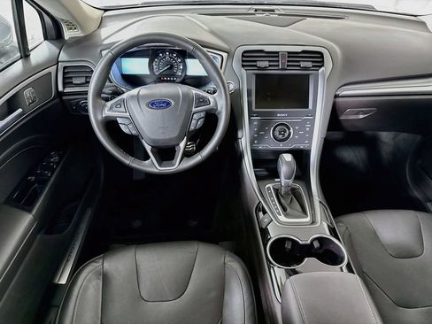Used 2014 Ford Fusion Titanium FWD image 3