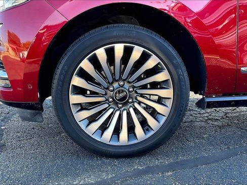 Used 2019 Lincoln Navigator Reserve AWD/4WD image 8
