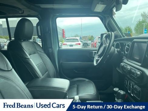 Used 2023 Jeep Wrangler Unlimited Sahara w/ Cold Weather Group image 12