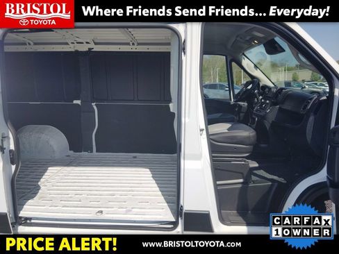 Used 2025 RAM ProMaster 2500 w/ Convenience Group FWD image 23