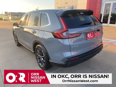 Used 2026 Honda CR-V EX-L image 3