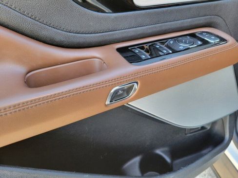 Used 2022 Lincoln Aviator Reserve w/ Equipment Group 201A image 15