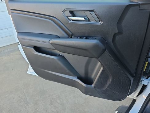 Used 2024 Chevrolet Colorado LT w/ LT Convenience Package III image 24