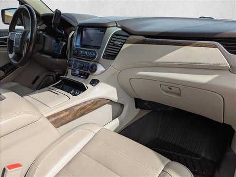 Used 2018 GMC Yukon Denali w/ Denali Ultimate Package image 26