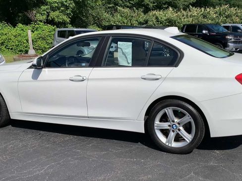 Used 2014 BMW 320i xDrive Sedan AWD/4WD image 6
