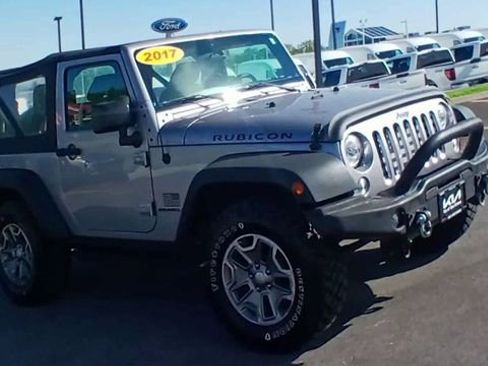 Used 2017 Jeep Wrangler Rubicon w/ Trailer Tow Group AWD/4WD image 5